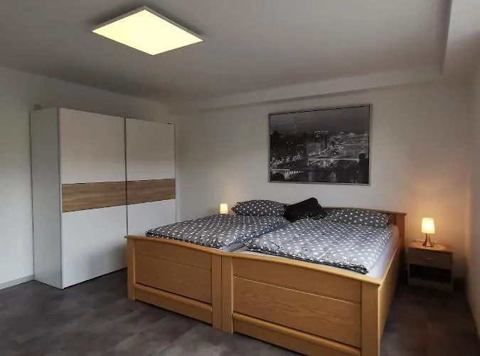 Moderne Mit Terrasse Und Eigenem Zugang. Remscheid